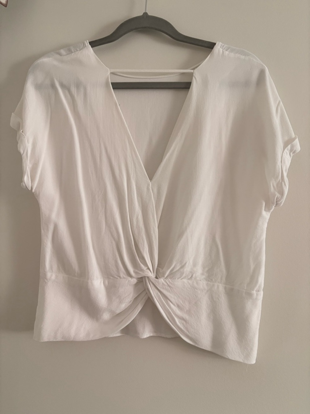 Dynamite White Twist-Front V-Neck Blouse